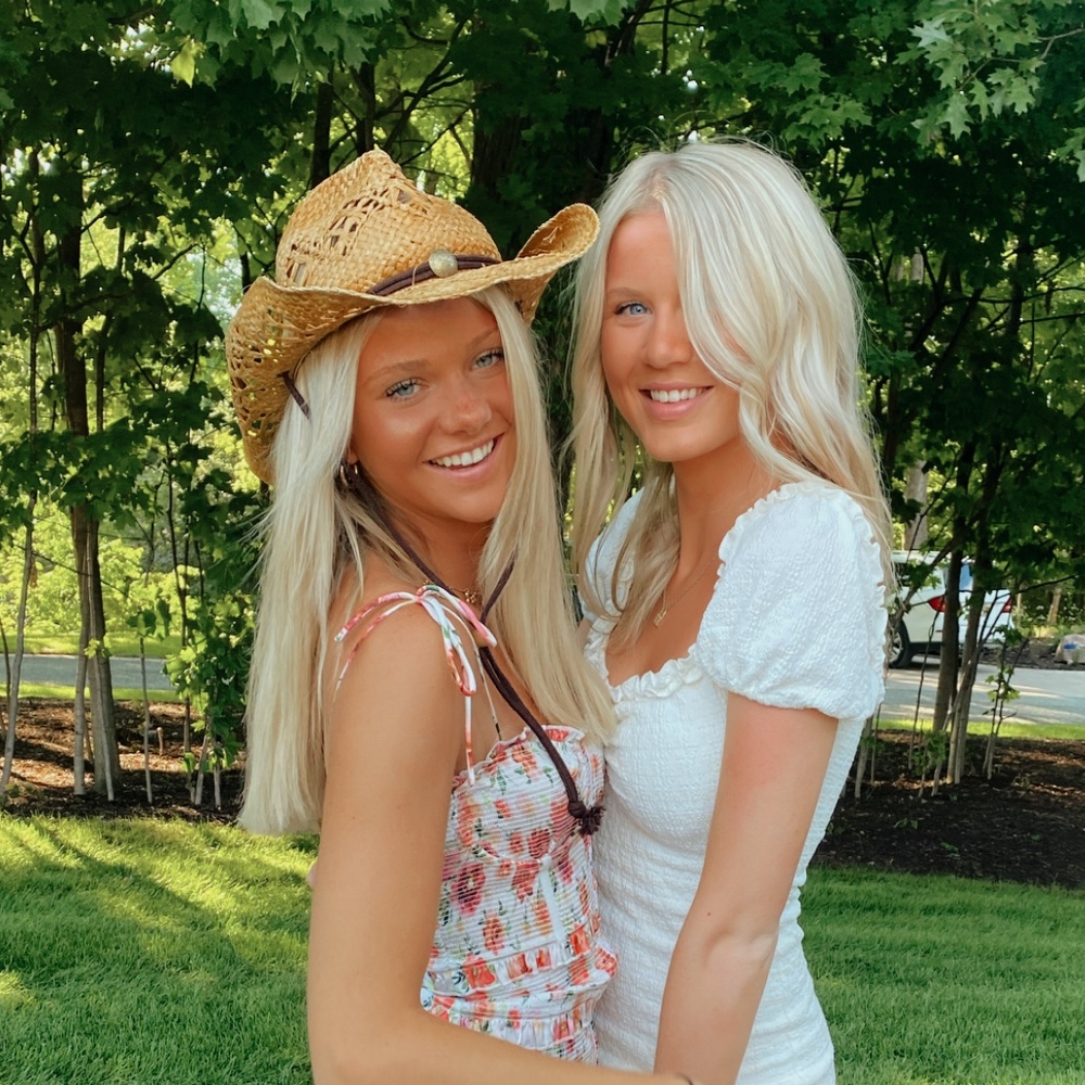 Meet your Posher, Hannah